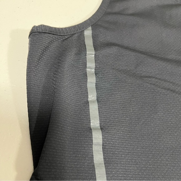 Lululemon Men’s Running Tank Top - Picture 5 of 7